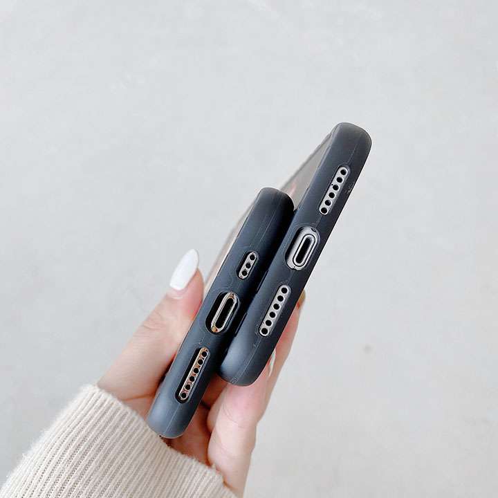 黒い色 Moschino iPhone12mini カバー
