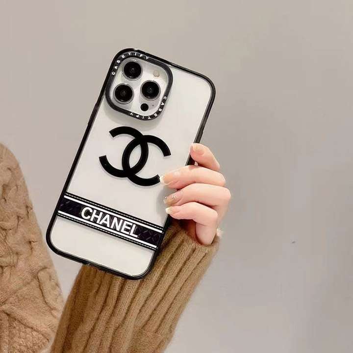 Chanel iphone15 pro ケースクリア