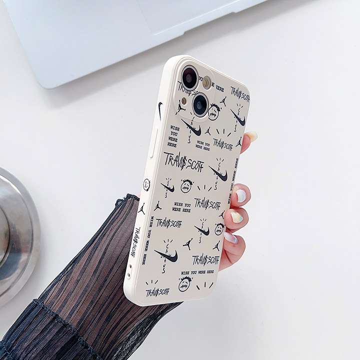 流行りiphone15 proナイキ携帯ケース